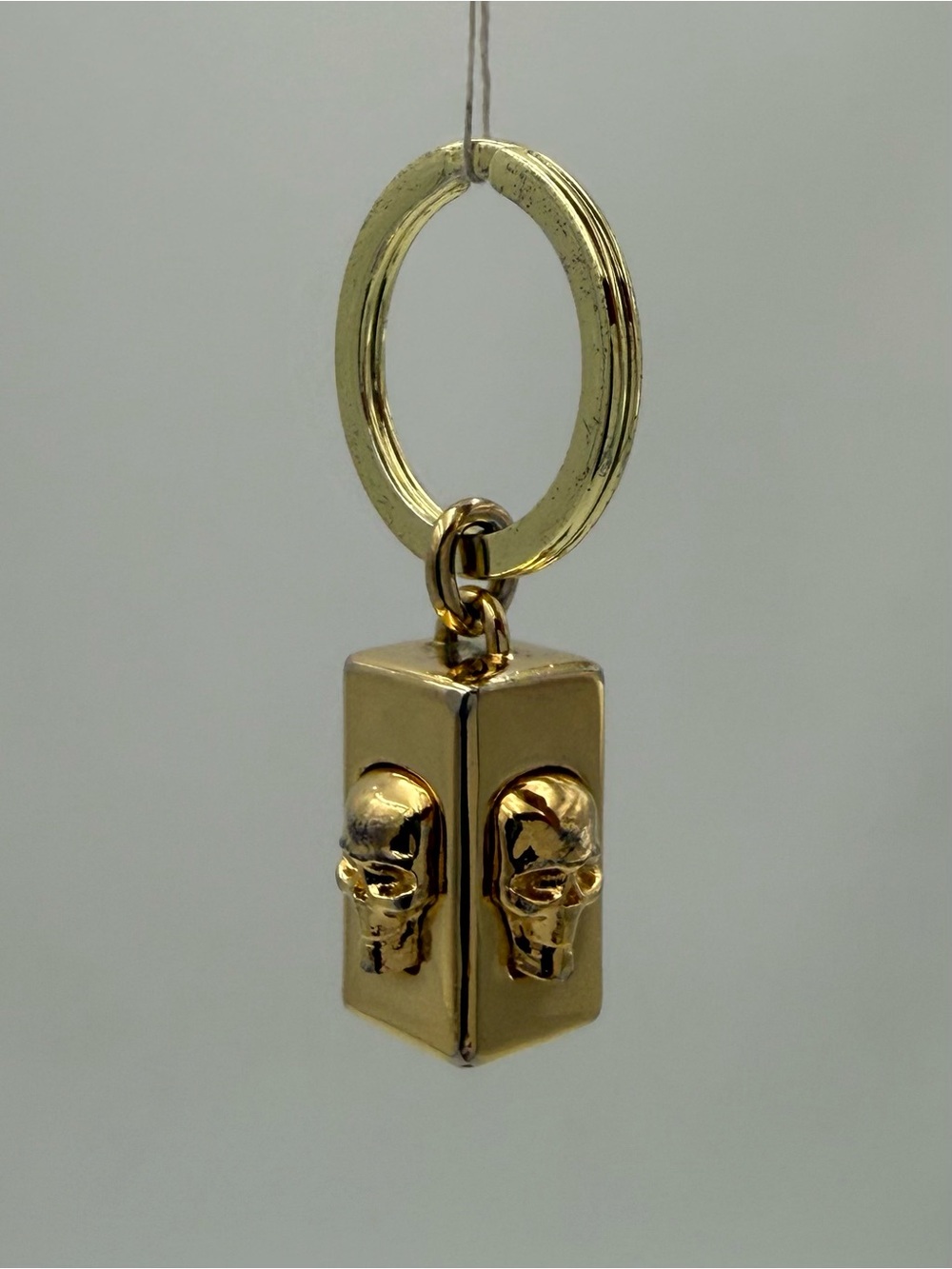 💀McQUEEN London • Unisex Gold Skull Key Ring Bag Charm - Picture 7 of 12